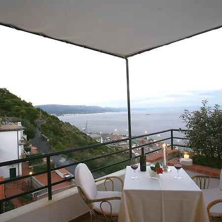 Borgo San Sebastiano بيرغيجي