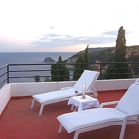 Borgo San Sebastiano Apart-hotel 3*