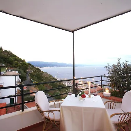 Borgo San Sebastiano Aparthotel *